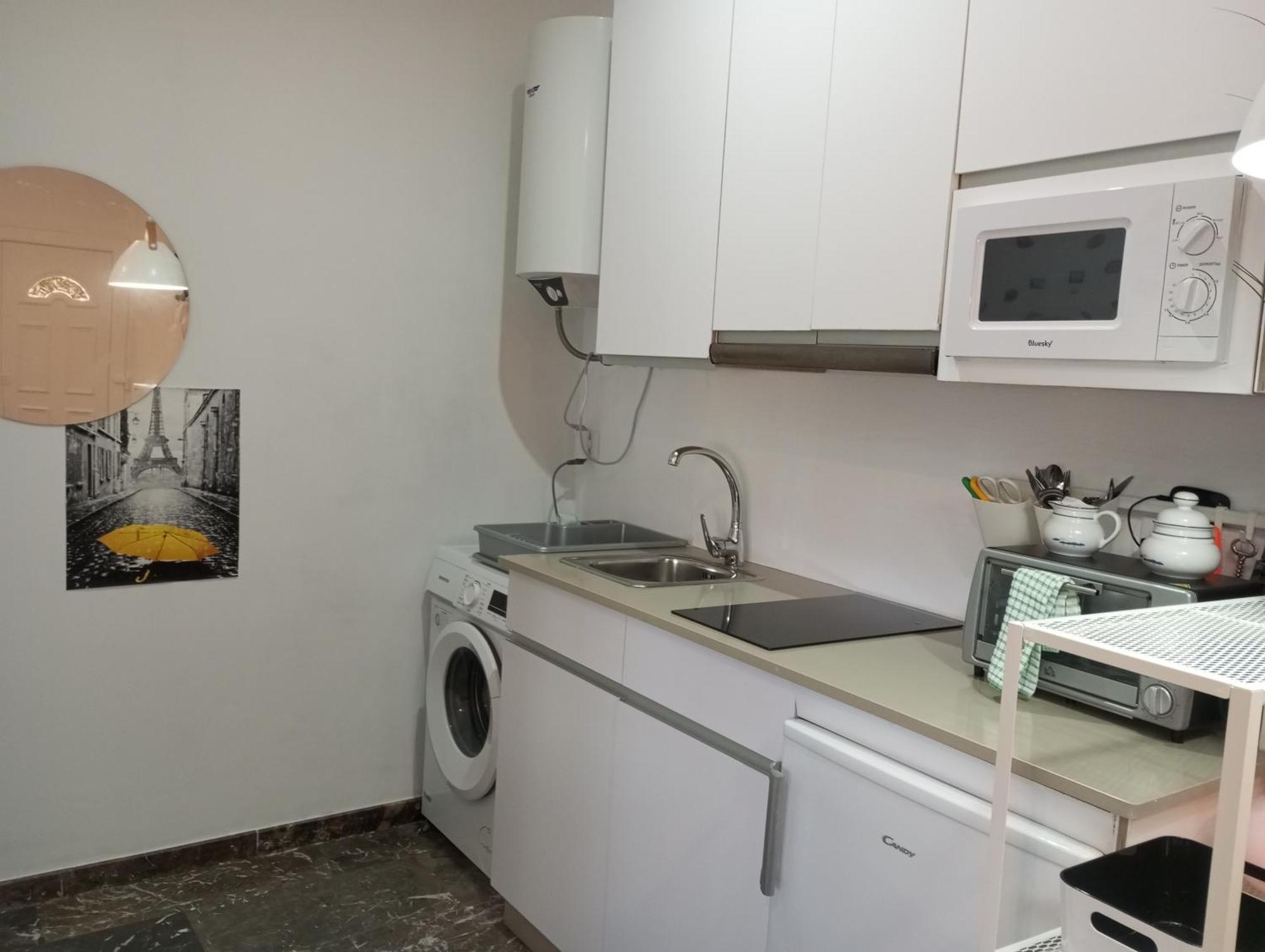 Apartamento Turistico Travelers บาเอนา ภายนอก รูปภาพ